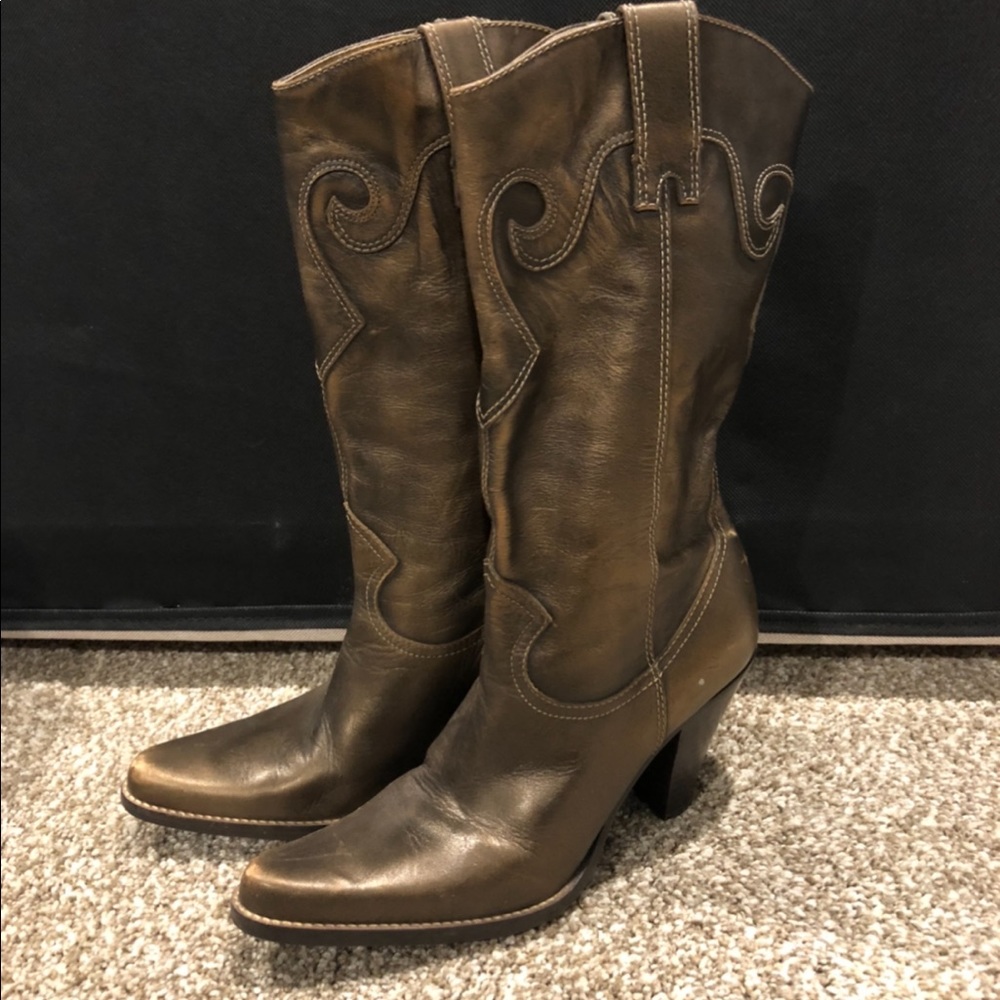 Gold boots Steve Madden